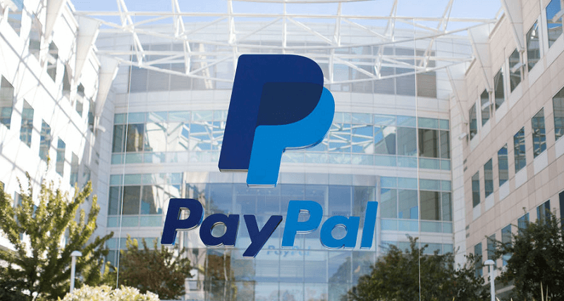 stores that accept paypal pay in 4